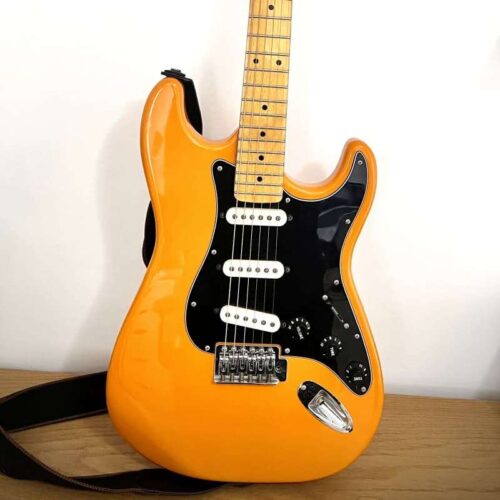 90's Handmade Stratocaster Alien Orange -        Stratocaster