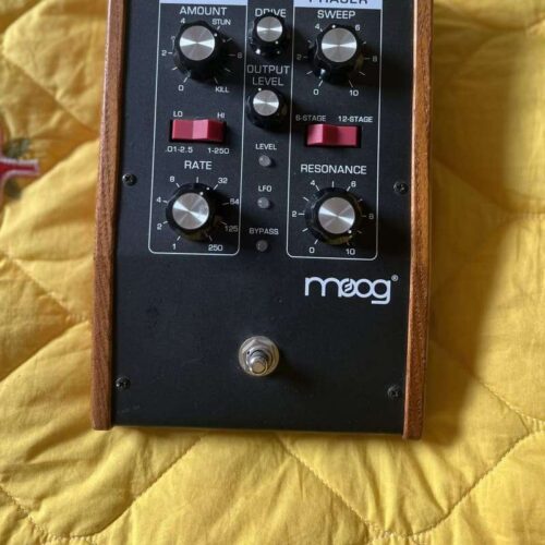 used 1999 - 2018 Moog MF-103 Moogerfooger 12-Stage Phaser Black - Effect Pedal