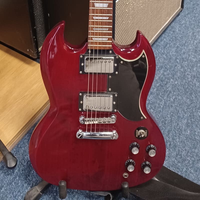 1996 - 2015 Epiphone G-400 Cherry - £399 used Guitar