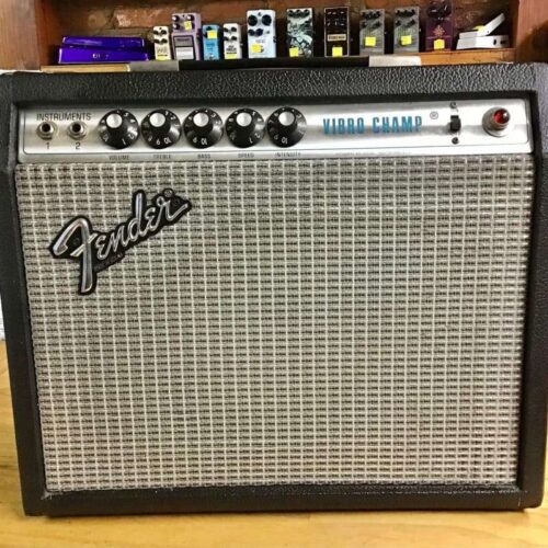 1970 - 1980 Fender Vibro Champ 6-Watt 1x8" Guitar Combo Silver... -         Vintage