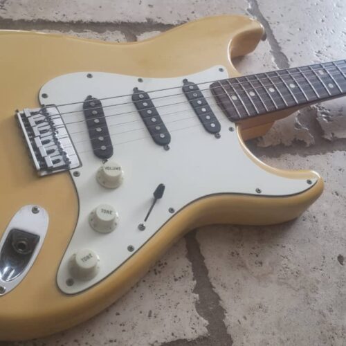 1976 Fender Stratocaster Olympic White -        Stratocaster