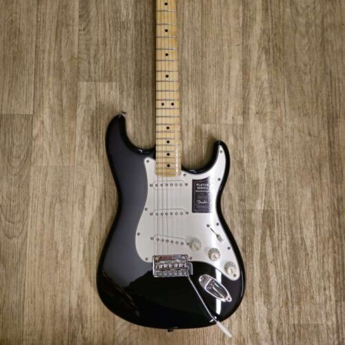 Fender Player Stratocaster Black -        Stratocaster