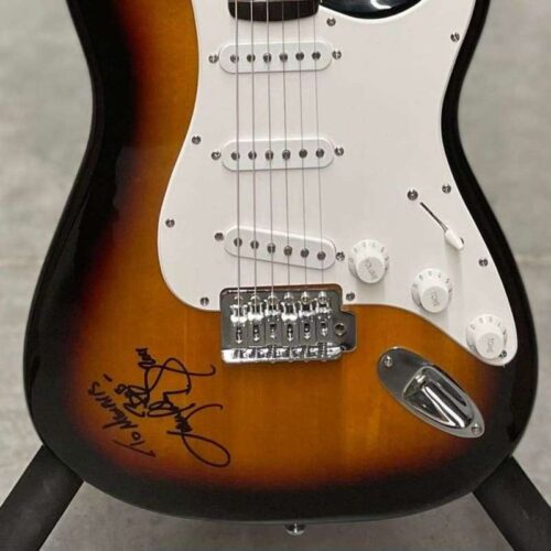 2010 Squier Stratocaster Sunburst -        Stratocaster