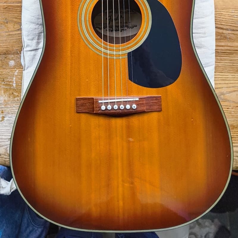 1996 Fender AG21-TS Sunburst - £220 used Guitar