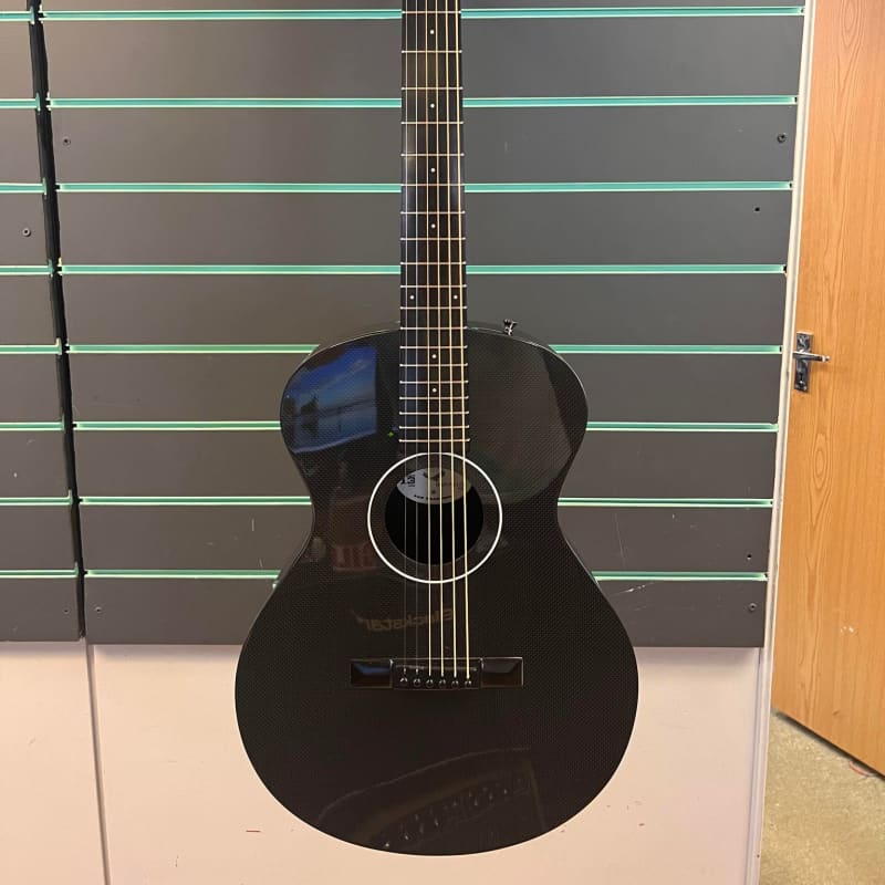 2015 Blackbird Lucky 13 Carbon Fiber High Gloss - £1650 used Guitar