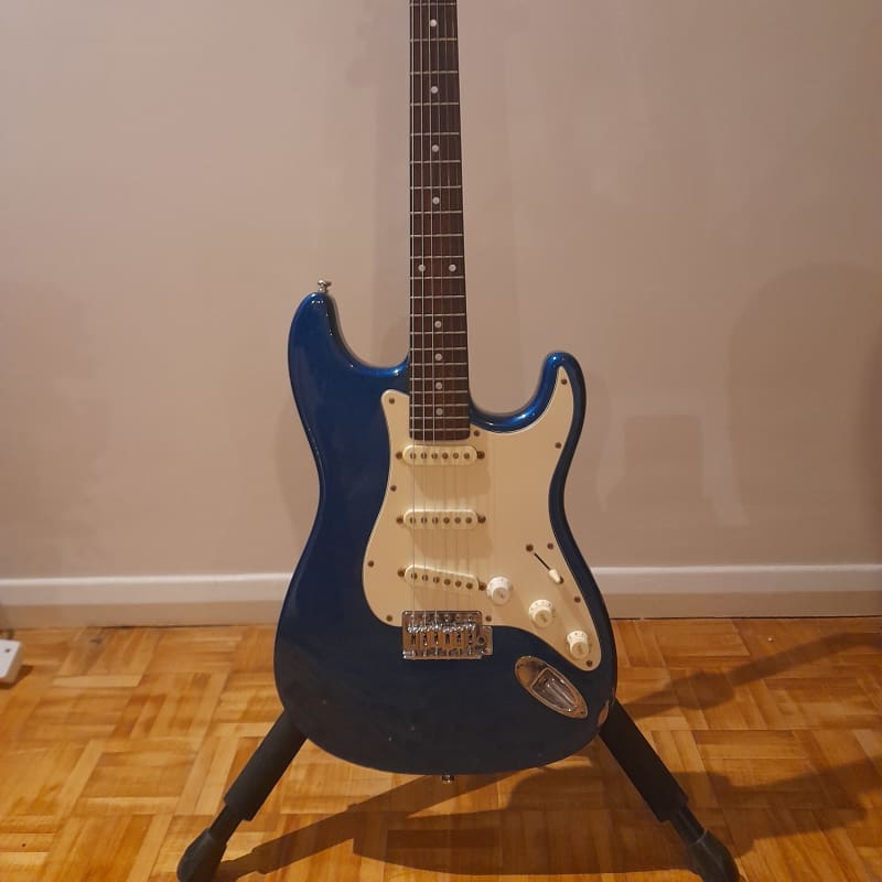 2000 -2010s Aria STG 004 Metallic Blue - £89 used Guitar