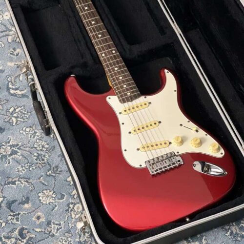 1990 Fender Stratocaster Candy Apple Red -        Stratocaster