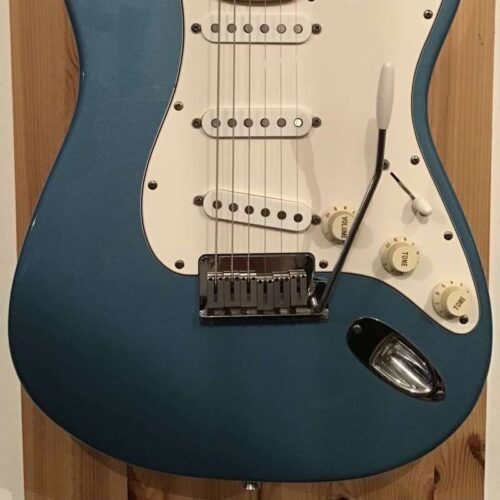 1996 Fender AMERICAN STANDARD STRATOCASTER LAKE PLACID BLUE -        Stratocaster