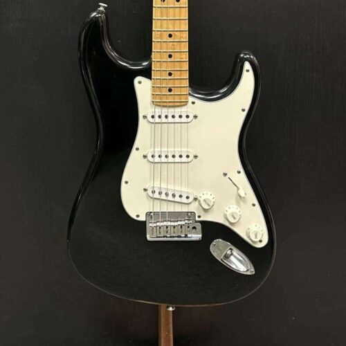 Fender Stratocaster Black -        Stratocaster