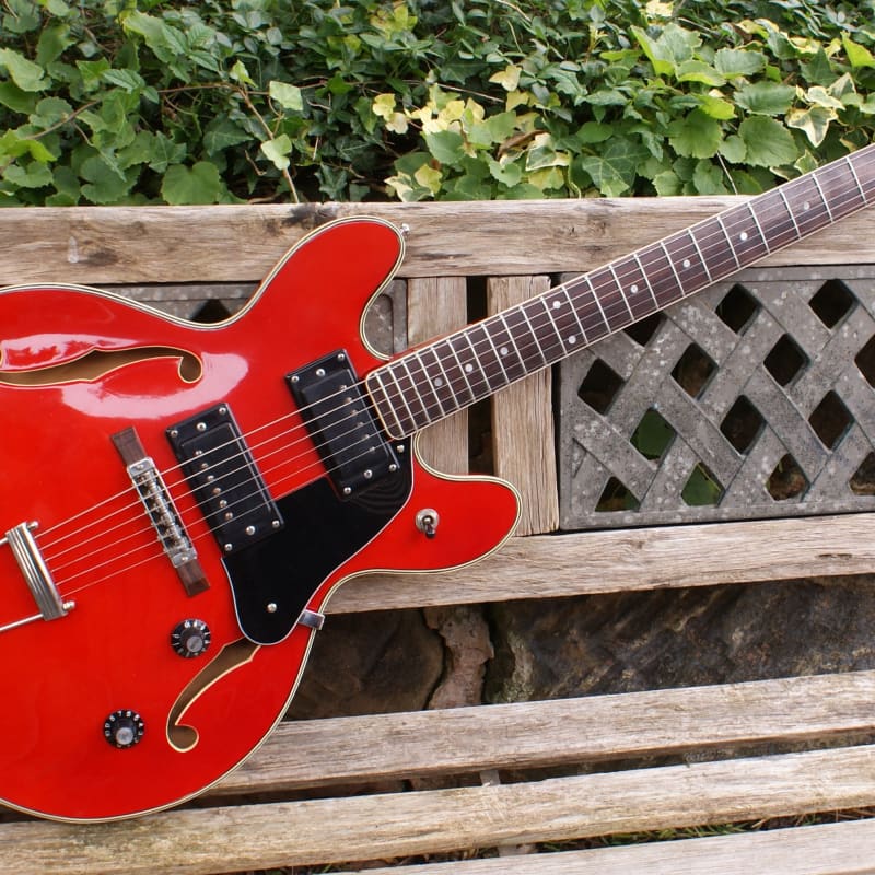 1960s Univox 335 Style Red - £415 used Guitar