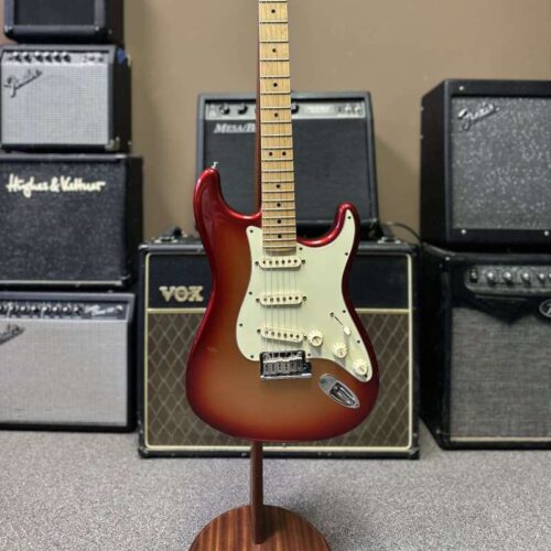 2010 Fender American Deluxe Stratocaster Sunset Metallic -        Stratocaster