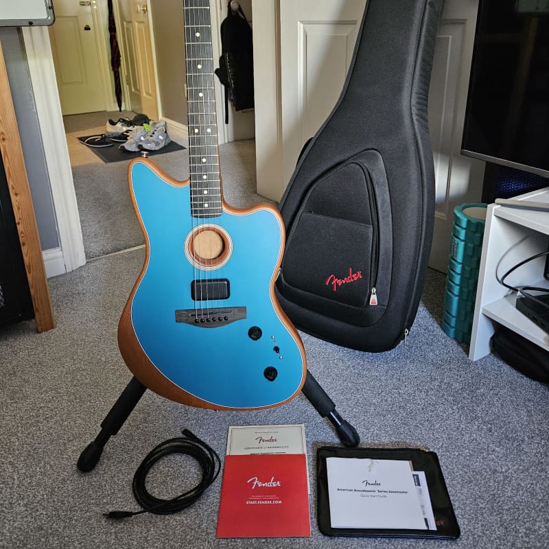 2022 Fender American Acoustasonic Jazzmaster Ocean Turquoise - £1050 used Guitar