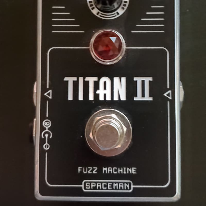 used 2010s Spaceman Titan II Fuzz Machine Silver Edition - Effect Pedal