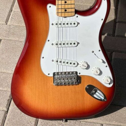 1982 Fender "Dan Smith" Stratocaster Cherry Sienna'burst -        Stratocaster