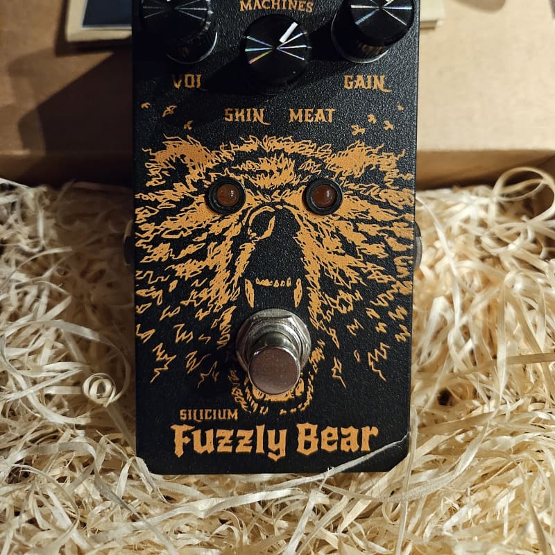 used 2013 - 2021 KMA Audio Machines Fuzzly Bear Black - Effect Pedal