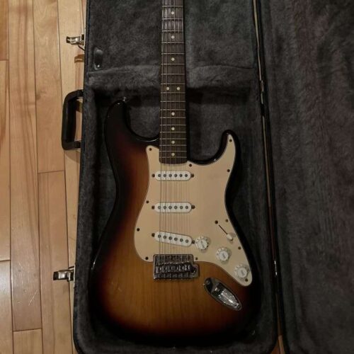 2014 Fender Stratocaster Sunburst -        Stratocaster