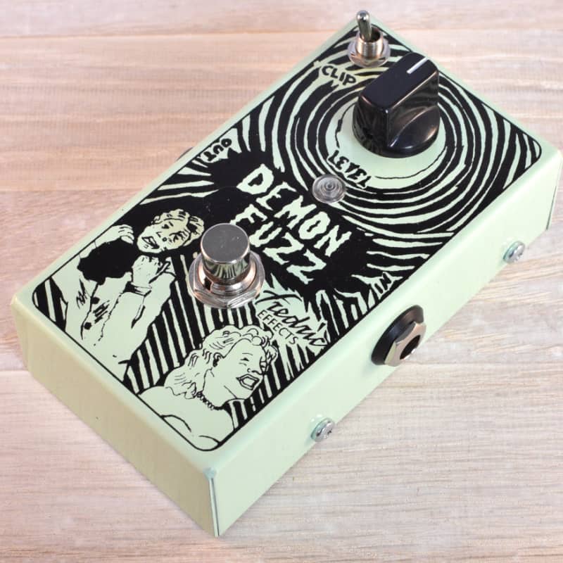 new 2023 Fredric Effects Demon Fuzz White - Effect Pedal