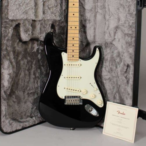 2017 Fender American Professional Stratocaster Black -        Stratocaster