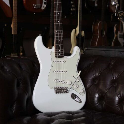 2022 Fender Traditional 60 s Stratocaster Olympic white -        Stratocaster