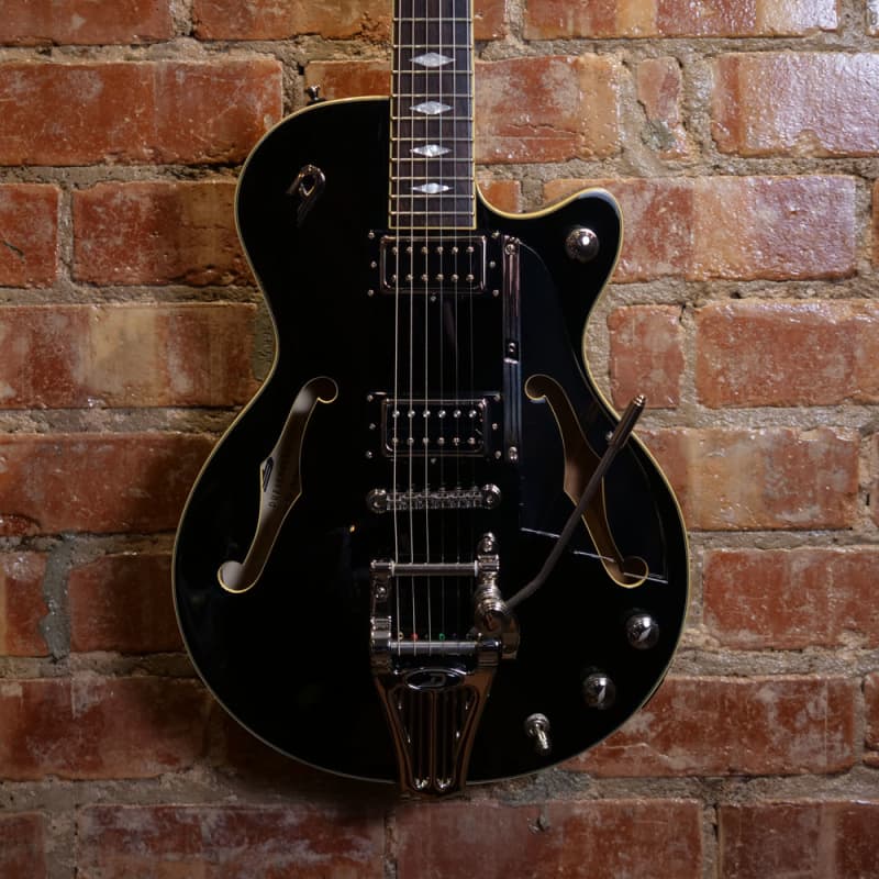 2017 Duesenberg Starplayer TV Deluxe Black - £1895 used Guitar