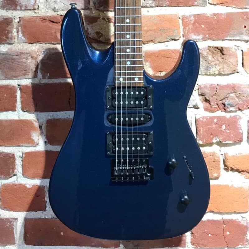 Dean Vendetta XM Tremolo HSH Metallic Blue - £120 used Guitar