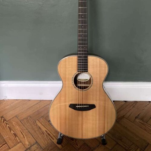 2018 Breedlove Electro Acoustic Guitar + Gig Bag LR Baggs Natu... - £599.99 used Guitar