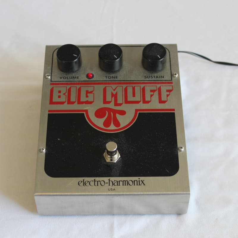 used 2000 - Present Electro-Harmonix Big Muff Pi Distortion / Susta... - Effect Pedal