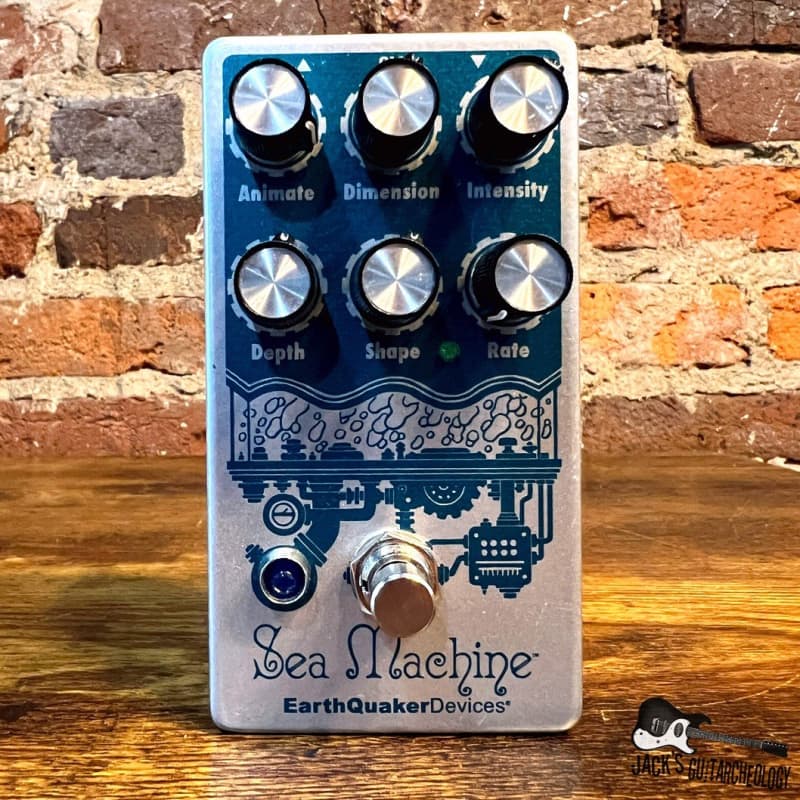 used 2010s EarthQuaker Devices Sea Machine Silver - Effect Pedal