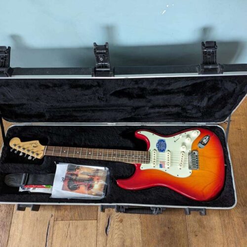 2011 - 2016 Fender American Deluxe Stratocaster Ash with Rosew... -        Stratocaster