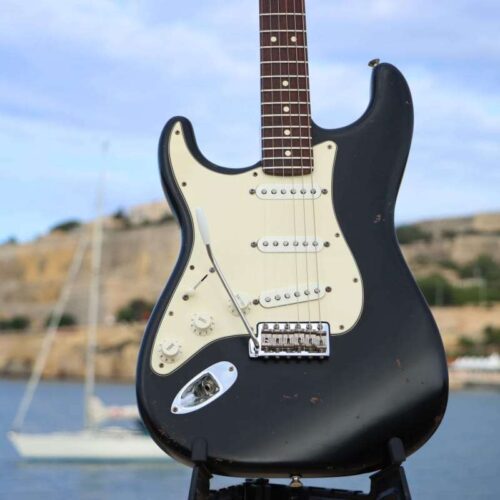 2010 Fender Highway One Stratocaster Left-Handed with Rosewood... -        Stratocaster