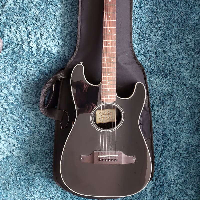 2009 - 2018 Fender Standard Stratacoustic Black - £585 used Guitar