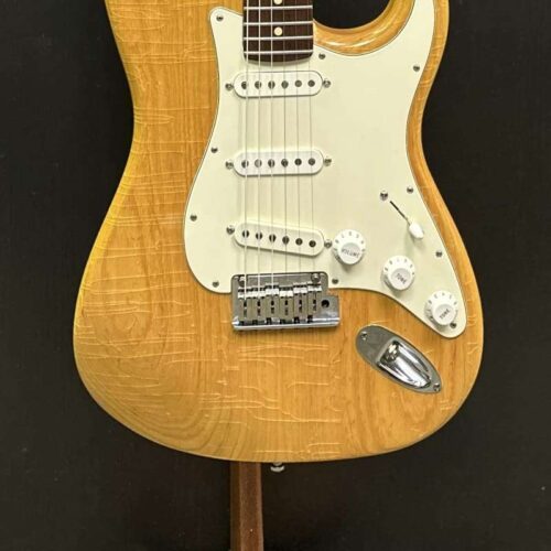 2005 Fender Stratocaster Natural -        Stratocaster