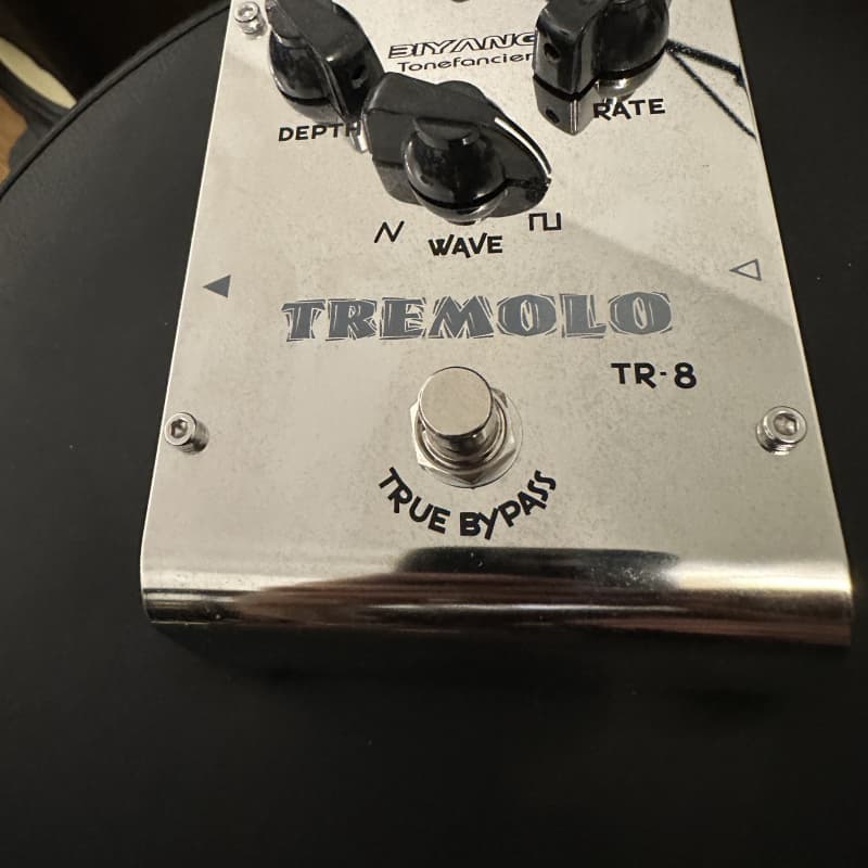 used 2010s Biyang Tonefancier TR-8 Tremolo Silver - Effect Pedal