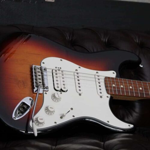 2018 Fender Stratocaster mexico Sunburst -        Stratocaster