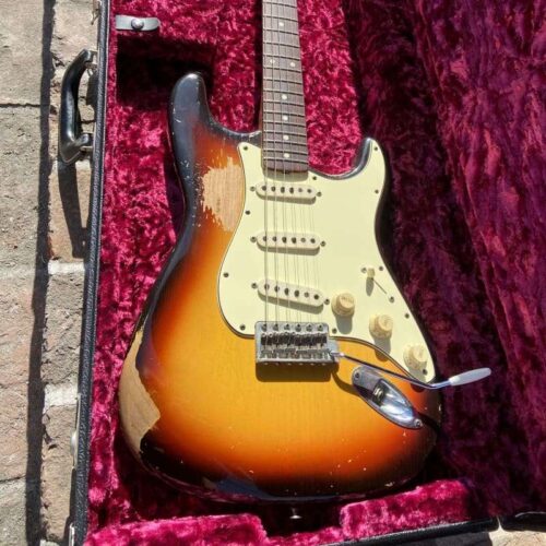 1997 Fender Stratocaster 3tone Sunburst -        Stratocaster