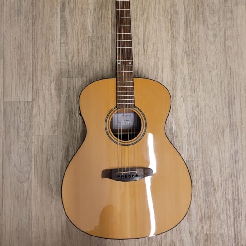 Brunswick BF400E Natural – £199 new Guitar