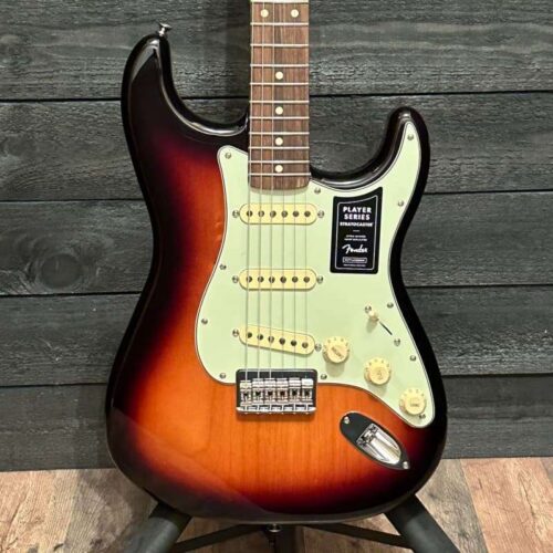 Fender Fender Robert Cray Stratocaster MIM Electric Guitar Su... -        Stratocaster  Electric Guitar