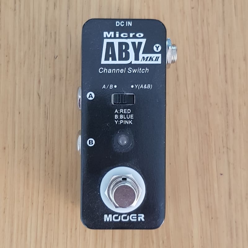 used 2010s Mooer Micro ABY MKII Channel Switch Black - Effect Pedal