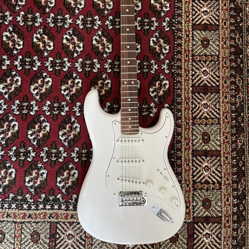 2018 - Present Fender Player Stratocaster with Pau Ferro Fretb... - £480 used Guitar