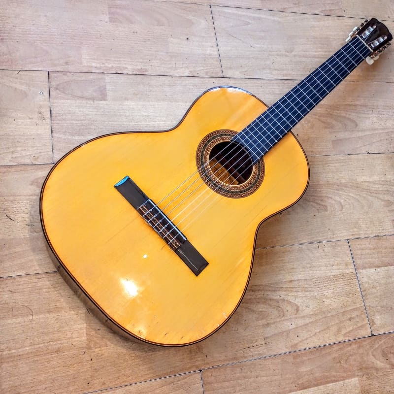 1972 Juan Estruch Classical Gloss - £1420 used Guitar