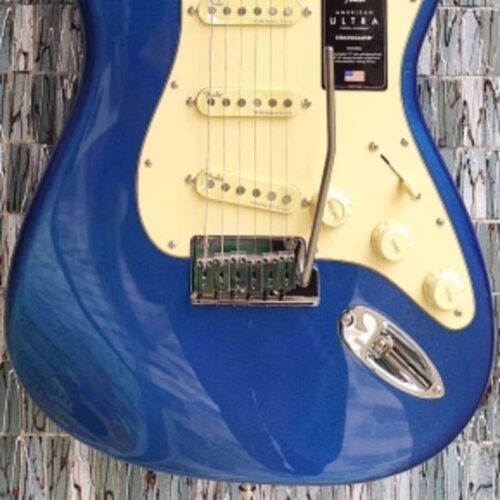 Fender American Ultra Stratocaster, Maple Fingerboard, Cobra B... - £1624.17 new Guitar