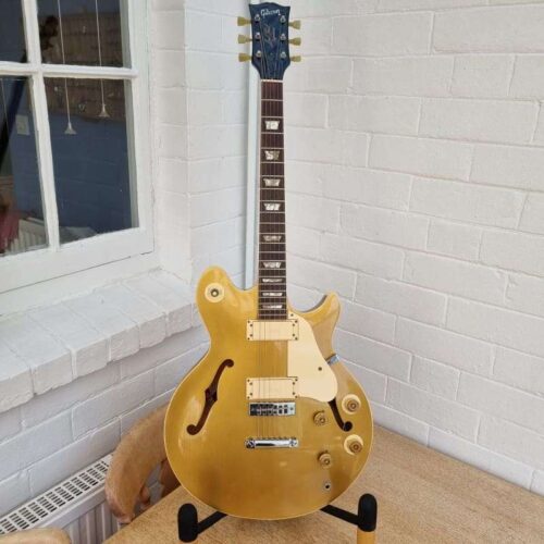 1973 - 1979 Gibson Les Paul Signature Goldtop - £6495 used Guitar