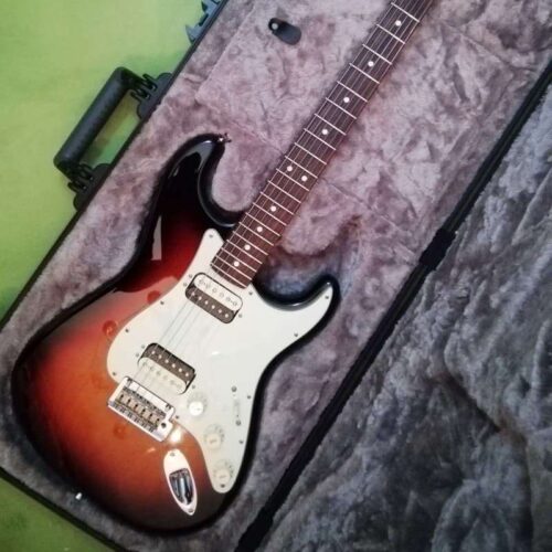 2018 Fender Stratocaster American Professional Sunburst -        Stratocaster