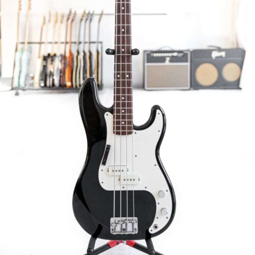 1970 - 1983 Fender Precision Bass with Rosewood Fretboard Black -         Precision Bass