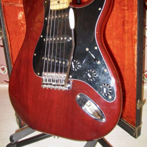 1979 Fender Stratocaster Burgundy -        Stratocaster