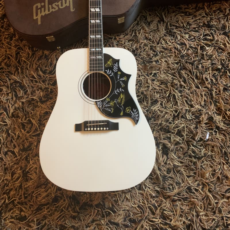 2018 Gibson Hummingbird Alpine White - £5500 used Guitar