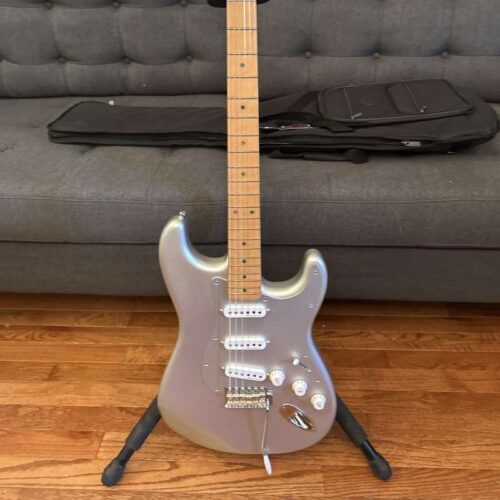 2020 - Present Fender H.E.R. Signature Stratocaster Chrome Glow -        Stratocaster