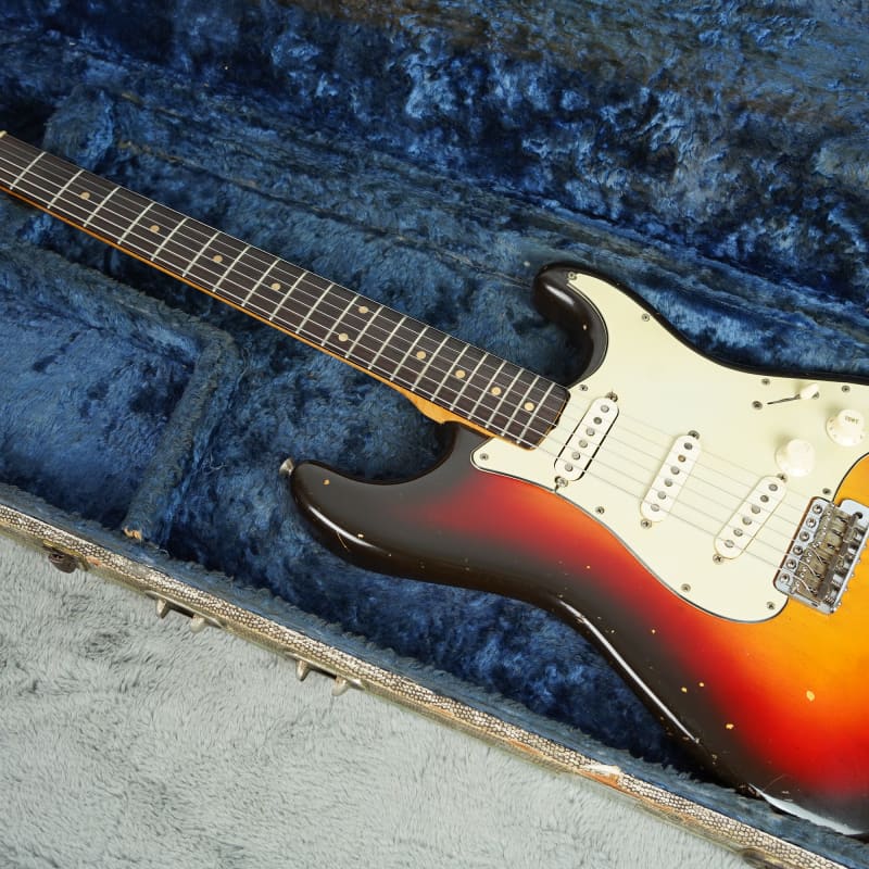 1962 Fender Stratocaster Sunburst - £23755 used Guitar