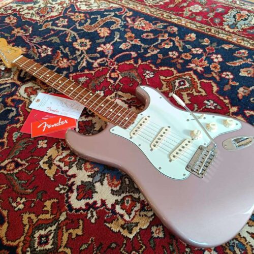 2019 - Present Fender Vintera '60s Stratocaster Modified with ... -        Stratocaster