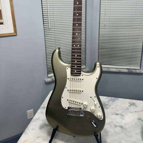 1989 Fender American Standard Stratocaster with Rosewood Fretb... -        Stratocaster